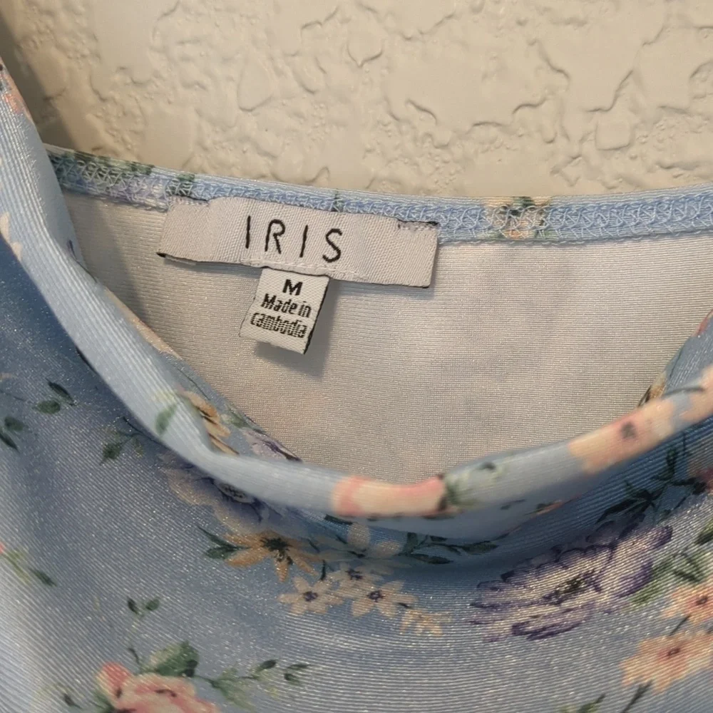 Iris light blue floral sleeveless cowl neck fitted midi dress - Picture 7 of 13